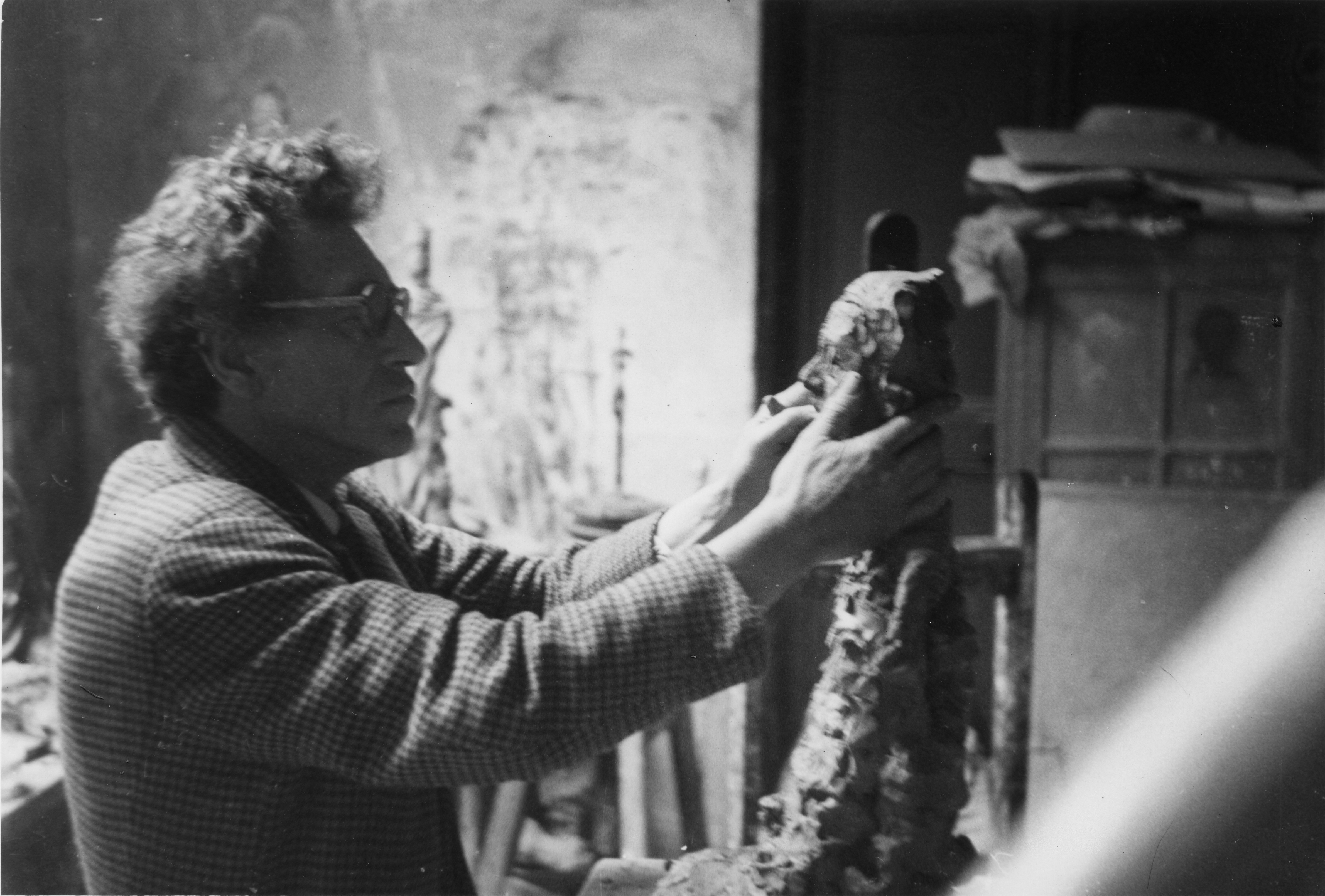 Tête sculptée de la mère d'Alberto Giacometti