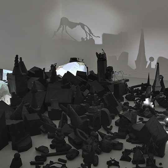 "Sans légende" (2011-2012) d'Annette Messager