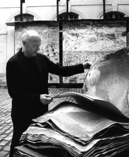 Anselm Kiefer photographie en noir et blanc.
