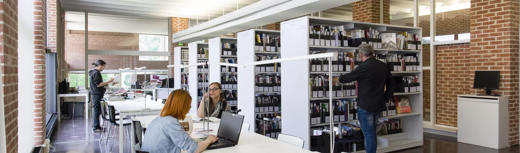 Salle de consultation bibliothèque