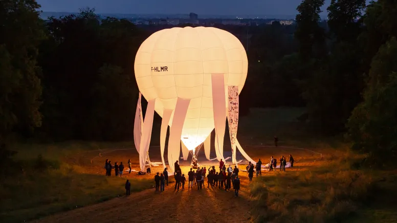 Montgolfière de Maxime Rossi, Terre, air, feu