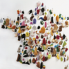 Annette Messager, Faire des cartes de France, œuvre constitué de morceau de peluches.