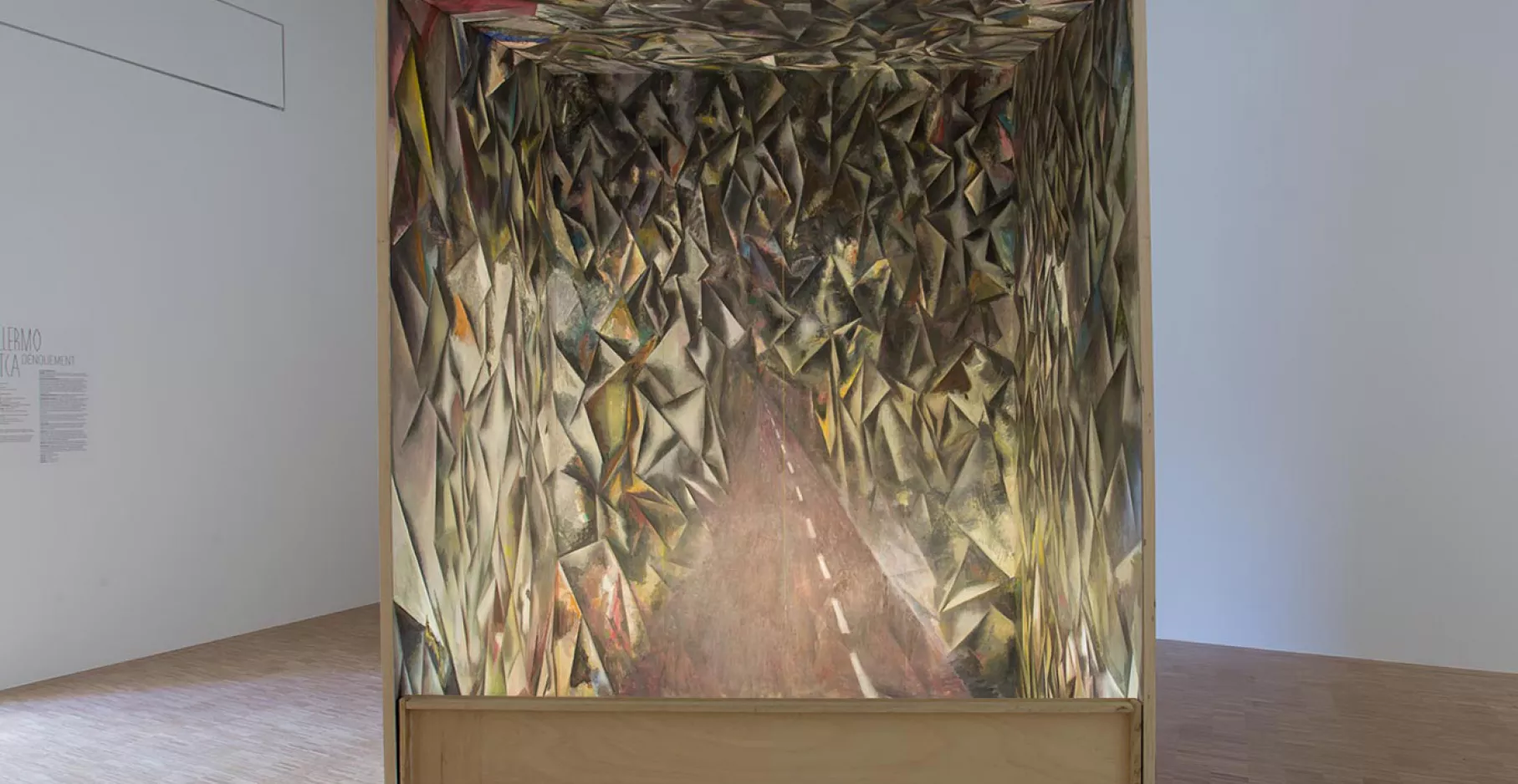 Kuitca, œuvre dans une salle d'exposition.