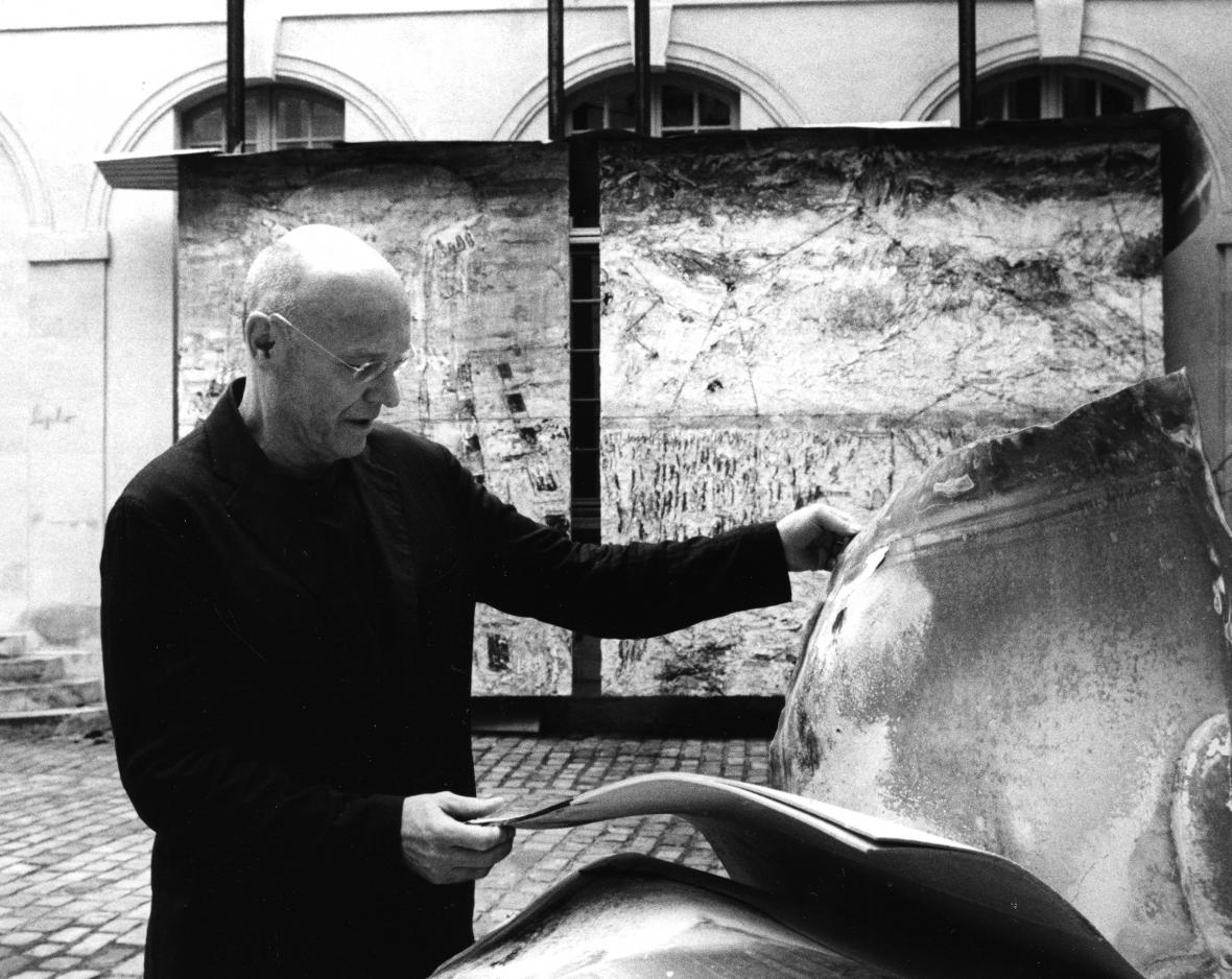 Anselm Kiefer Paris photo by Barbara Klemm